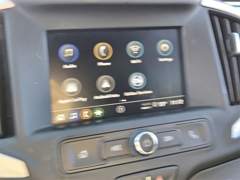 Used 2023 GMC Terrain SLE image 23