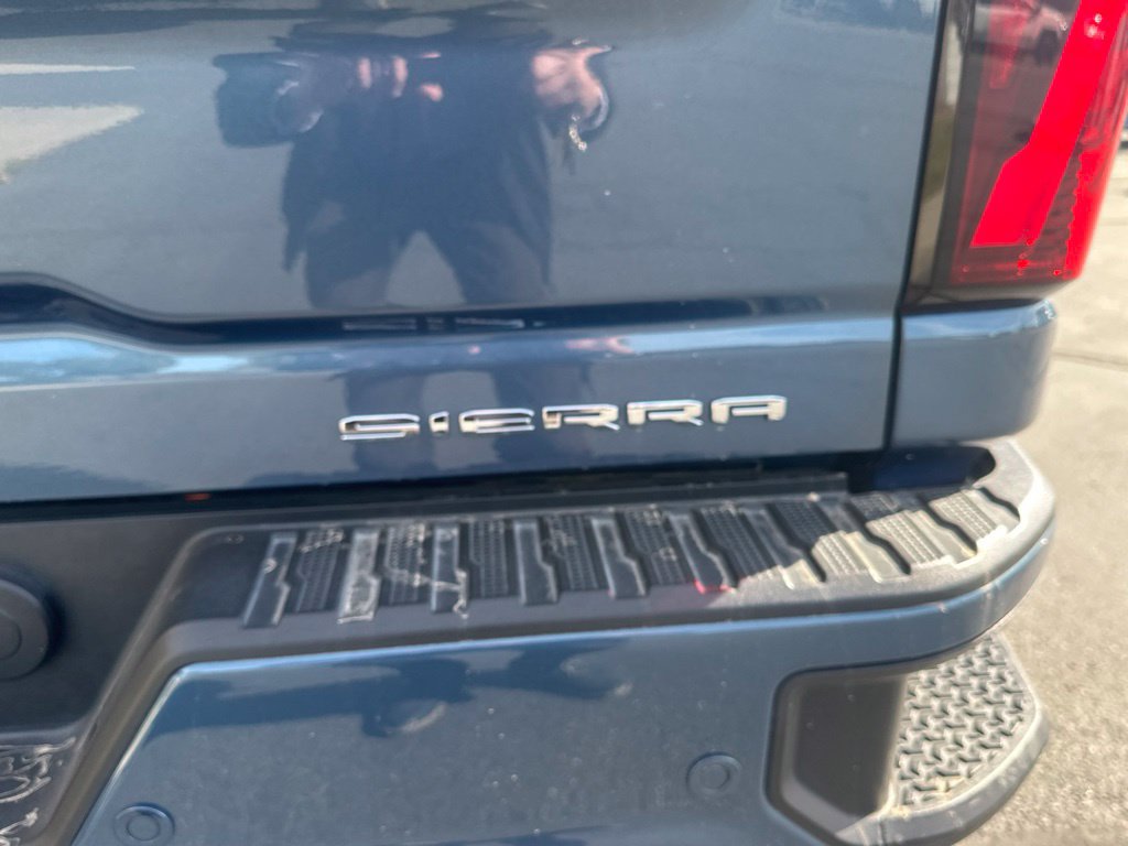Used 2025 GMC Sierra 2500 Denali Ultimate AWD/4WD image 18