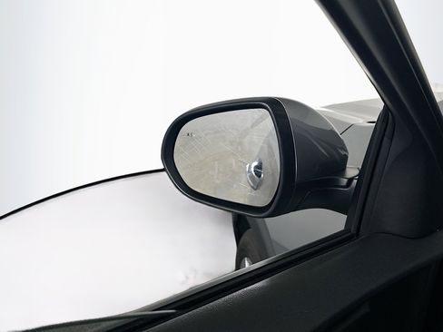 Used 2025 Buick Encore GX Preferred image 16