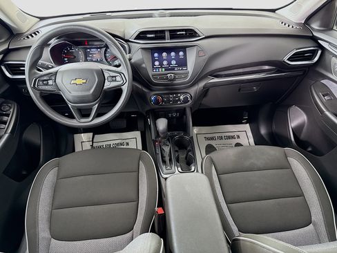 Used 2023 Chevrolet TrailBlazer LT FWD image 24