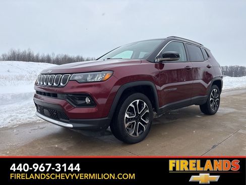 Used 2022 Jeep Compass Limited image 1