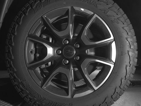 Used 2025 Jeep Compass Trailhawk image 12