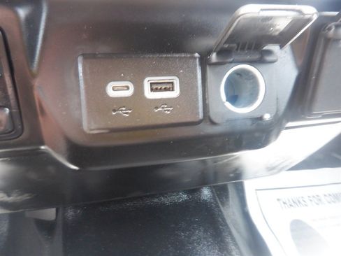 Used 2022 GMC Sierra 2500 Pro w/ Convenience Package RWD image 20