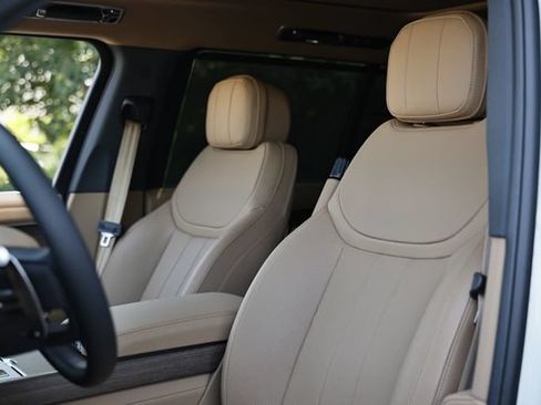 New 2026 Land Rover Range Rover Long Wheelbase SE AWD/4WD image 29