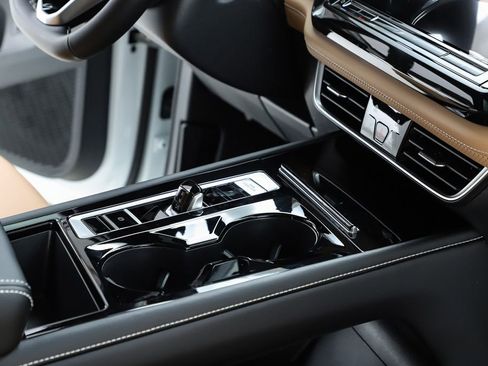 New 2026 Volkswagen Atlas Cross Sport SEL image 34