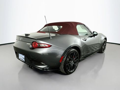 Used 2018 MAZDA MX-5 Miata Club w/ Brembo/BBS Recaro Package RWD image 31