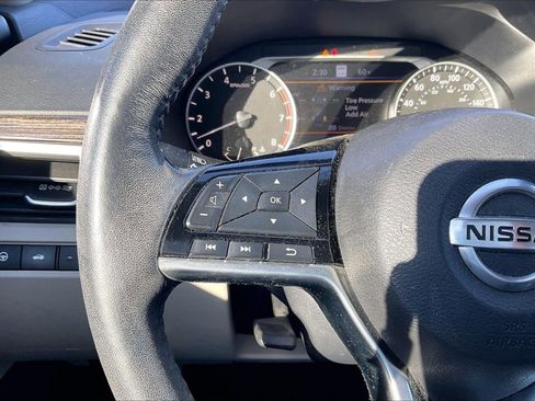 Used 2020 Nissan Altima 2.0 Platinum FWD image 18