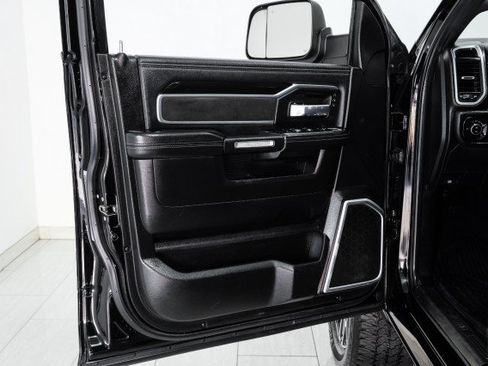 Used 2019 RAM 3500 Laramie AWD/4WD image 43