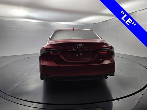 Used 2024 Toyota Camry LE image 9
