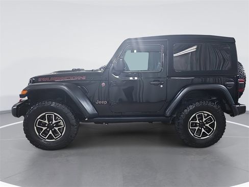 Used 2024 Jeep Wrangler Rubicon w/ Convenience Group image 9