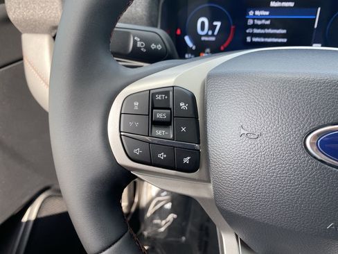 Used 2026 Ford Explorer Active RWD image 27