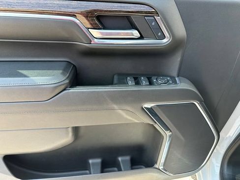 Used 2024 GMC Sierra 1500 Elevation w/ LPO, GMC Protection Package AWD/4WD image 19