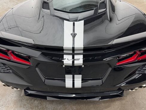 Used 2020 Chevrolet Corvette Stingray Coupe w/ Z51 Performance Package RWD image 13