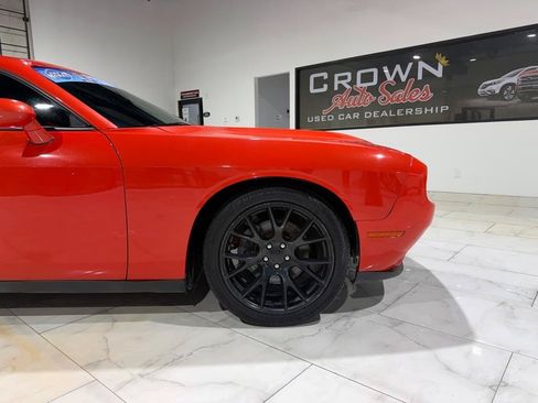 Used 2020 Dodge Challenger R/T w/ Blacktop Package RWD image 6
