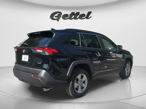 Used 2023 Toyota RAV4 XLE FWD image 5