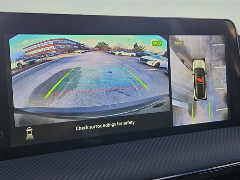 New 2026 Nissan Kicks SR image 8