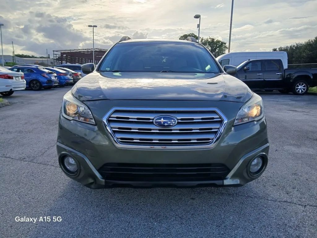Used 2017 Subaru Outback 2.5i Premium w/ Popular Package #1 AWD/4WD image 3