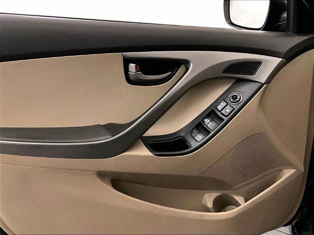 Used 2016 Hyundai Elantra SE FWD image 22