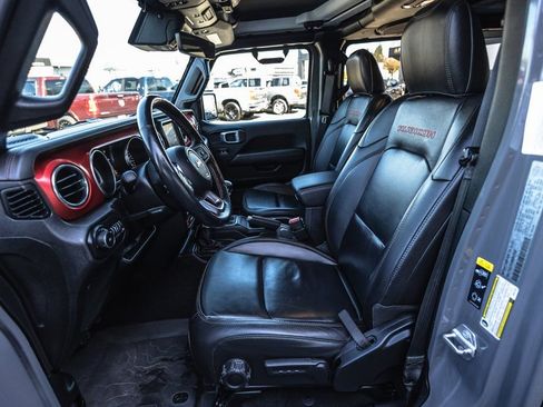 Used 2021 Jeep Wrangler Unlimited Rubicon w/ Uconnect 4C Nav & Sound Group image 22