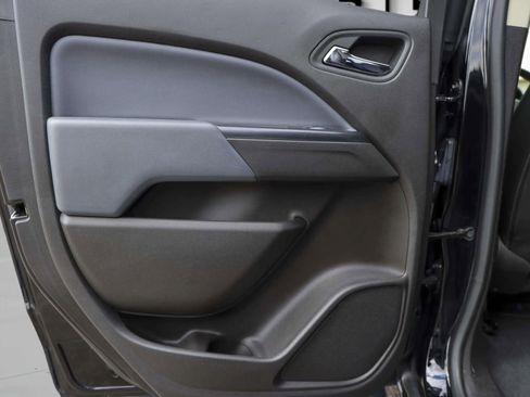 Used 2021 Chevrolet Colorado Z71 w/ Z71 Midnight Edition image 22