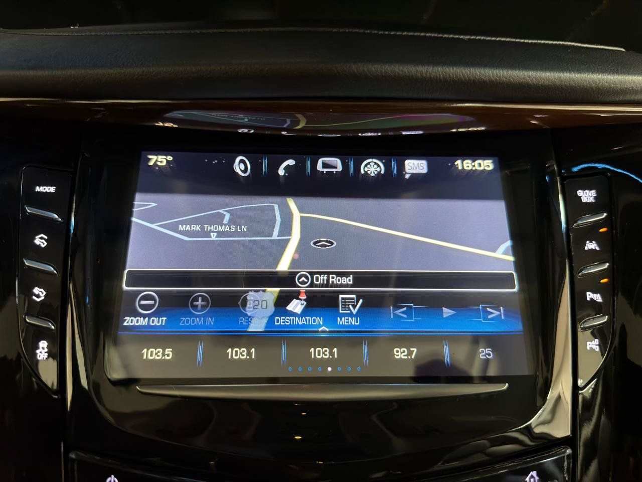 Used 2017 Cadillac Escalade Premium Luxury AWD/4WD image 21