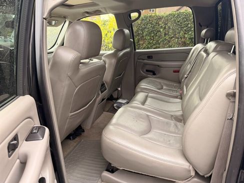 Used 2006 Chevrolet Silverado 3500 LT w/ Heavy-Duty Power Package image 10