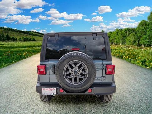 Used 2024 Jeep Wrangler Unlimited Sport AWD/4WD image 5