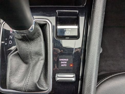 Used 2022 Jeep Compass Altitude w/ Sun and Sound Group image 24