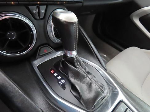Used 2019 Chevrolet Camaro LT image 21