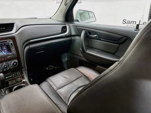 Used 2017 Chevrolet Traverse LT FWD image 23