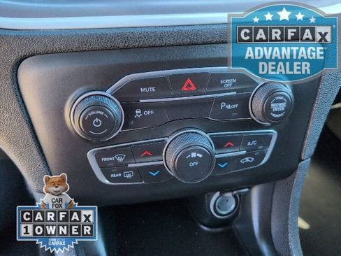 Used 2022 Dodge Charger SXT image 21