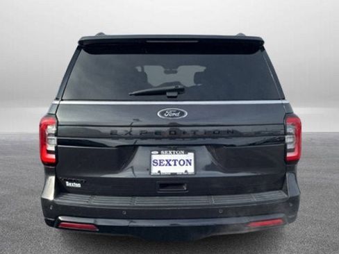 Certified 2022 Ford Expedition Limited image 9