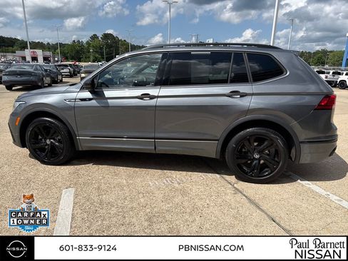Used 2023 Volkswagen Tiguan SE R-Line FWD image 14
