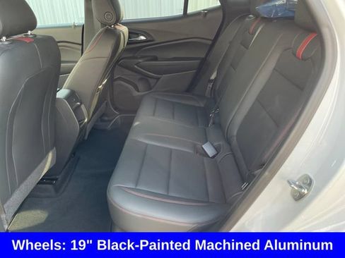 Used 2024 Chevrolet Trax RS w/ Sunroof Package FWD image 21