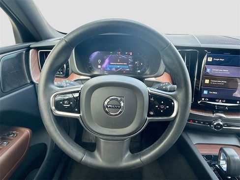 Used 2023 Volvo XC60 B5 Plus w/ Protection Package Premier image 12
