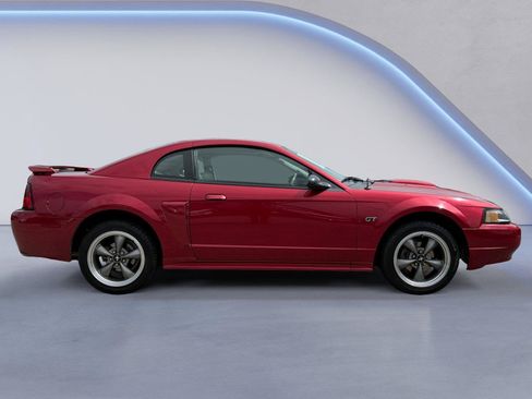 Used 2003 Ford Mustang GT RWD image 2
