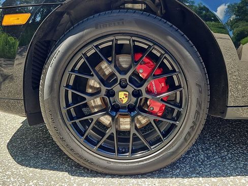 Certified 2020 Porsche Macan GTS AWD/4WD image 11