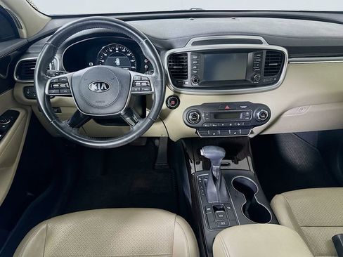 Used 2020 Kia Sorento EX FWD image 17