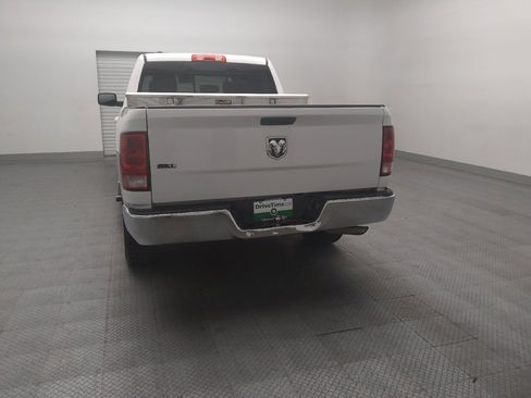 Used 2019 RAM 1500 Classic SLT RWD image 6
