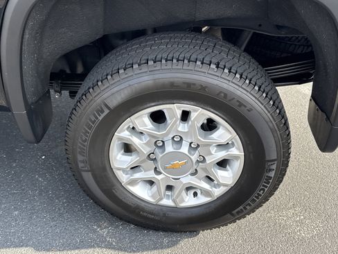 Used 2024 Chevrolet Silverado 2500 LTZ w/ Snow Plow Prep/Camper Package image 20