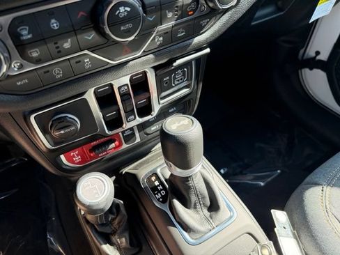 New 2026 Jeep Wrangler Unlimited Sport AWD/4WD image 19