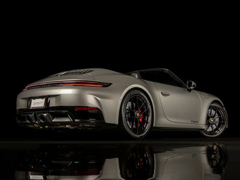 Used 2026 Porsche 911 GTS image 9