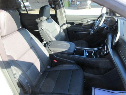 New 2026 Chevrolet Traverse LT w/ Driver Confidence Package image 13