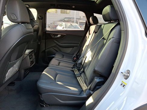 New 2026 Audi Q7 3.0T Premium Plus image 6