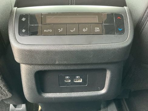 Used 2025 Nissan Pathfinder SV AWD/4WD image 31