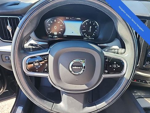 Used 2021 Volvo XC60 T5 Inscription w/ Advanced Package AWD/4WD image 4