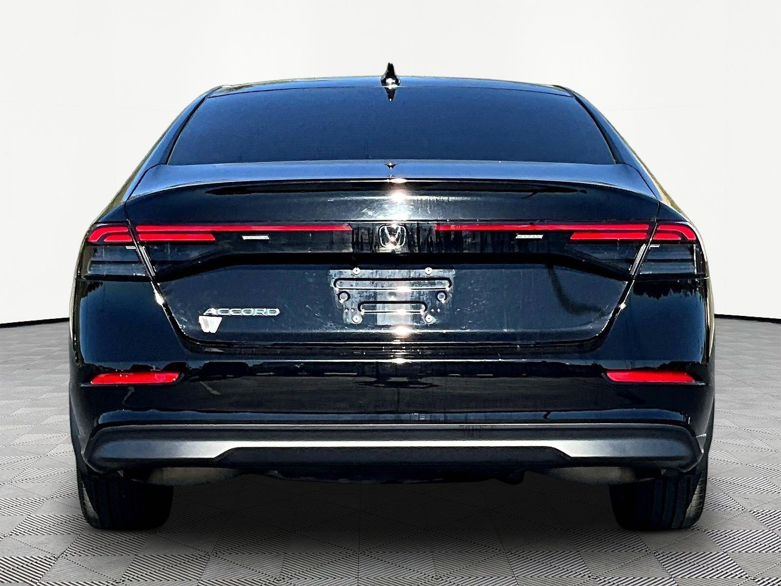Used 2025 Honda Accord LX image 5