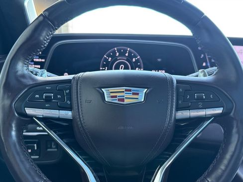 Used 2024 Cadillac Escalade ESV V AWD/4WD image 29