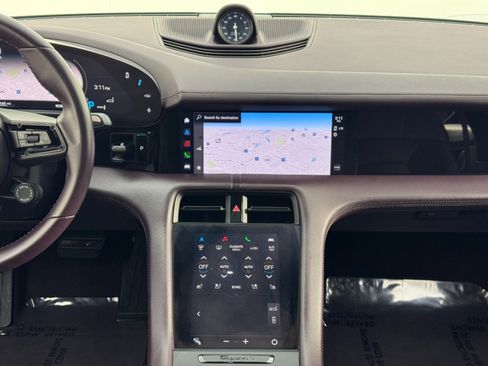 Used 2023 Porsche Taycan image 24