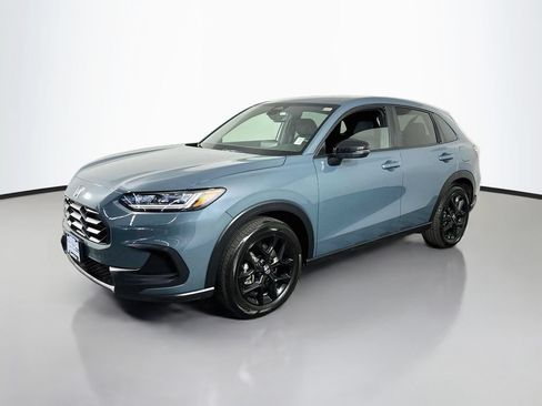 Used 2025 Honda HR-V Sport image 4